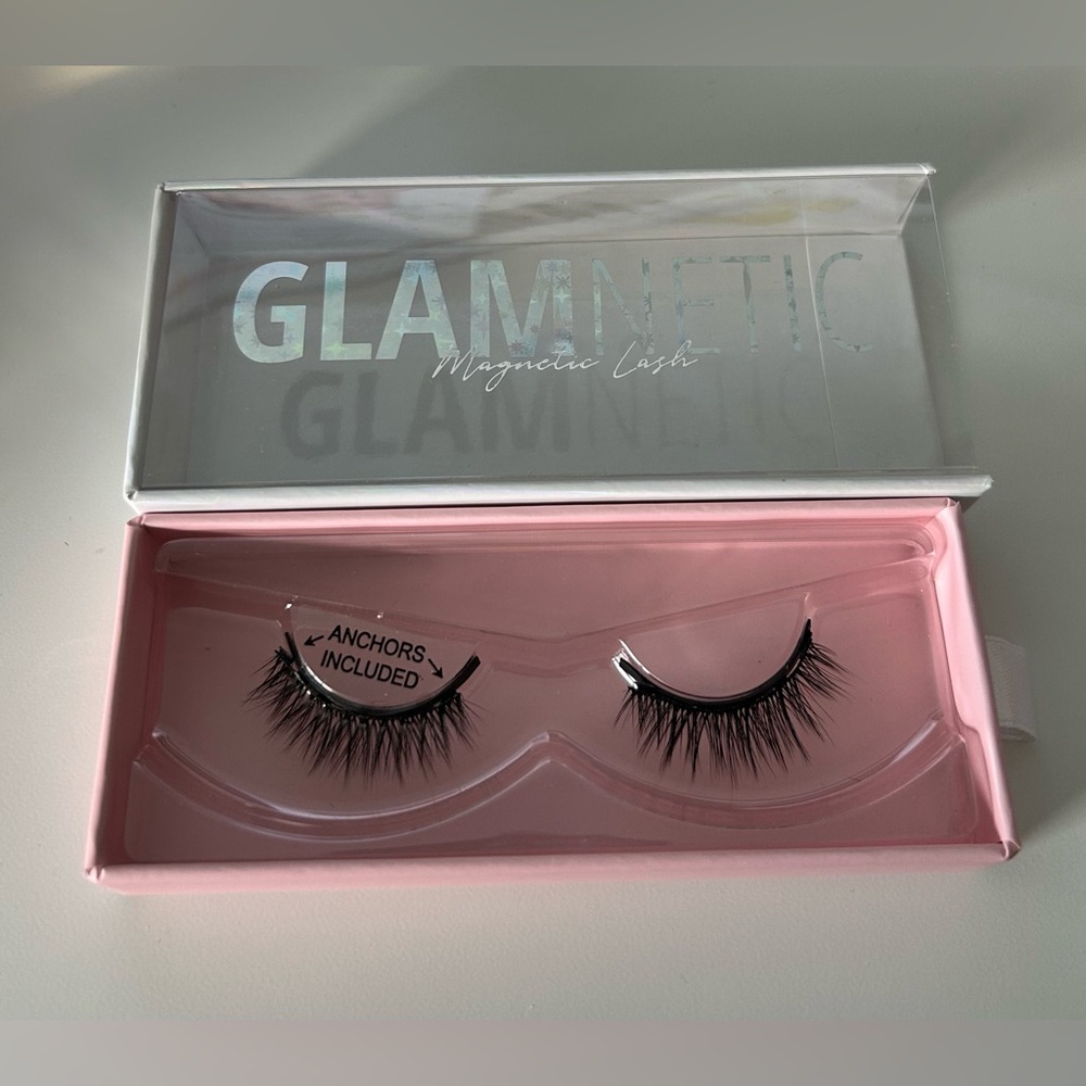 Glamnetic lashes